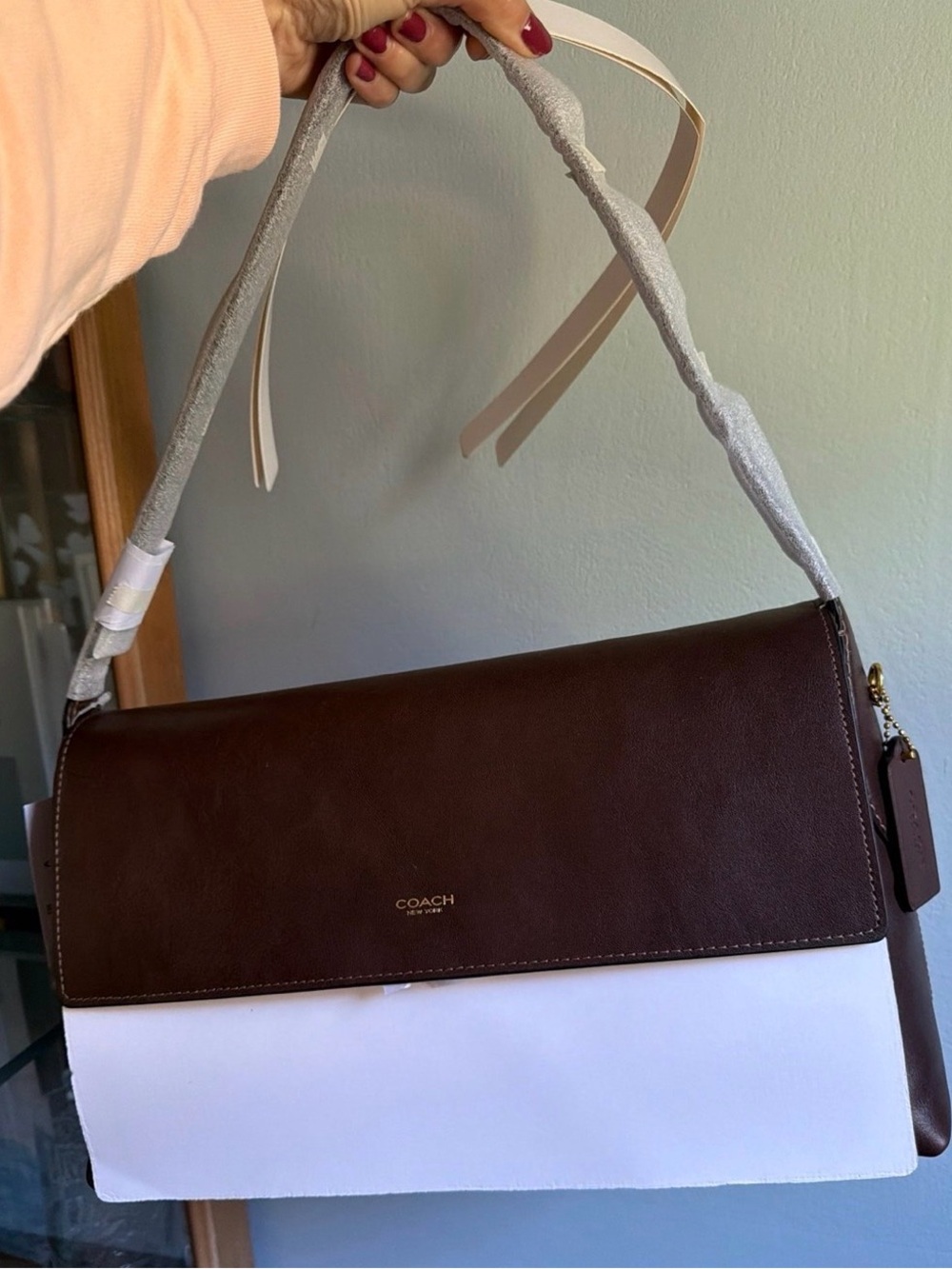 Coach Chelsea 36 Shoulder Bag in Maple - Picture 5 of 9